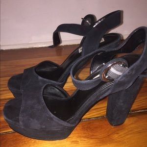 Steve Madden 6.5/7 Black heels